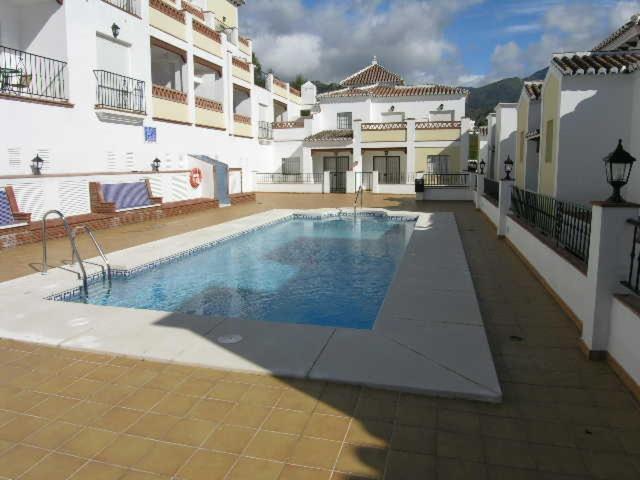 Nerja Paradise Rentals - Chimenea Apts ภายนอก รูปภาพ